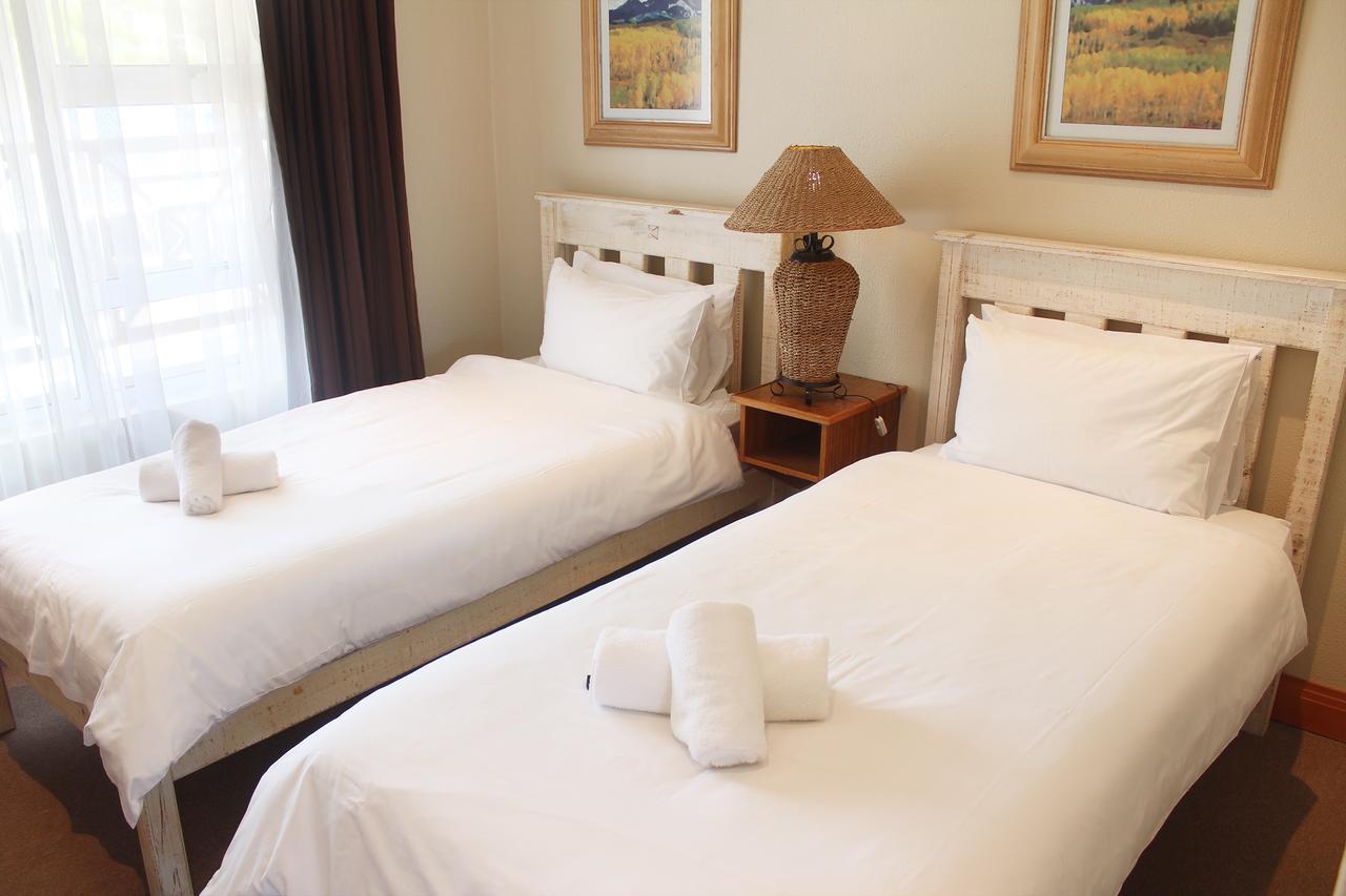 Oceans Hotel & Self Catering Mossel Bay Ngoại thất bức ảnh